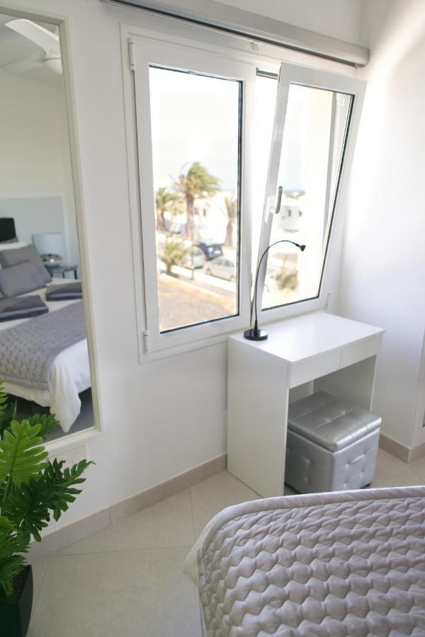 Apartment El Sueño - GREAT SEA VIEWS - SWIMMING POOL - free Wifi- smart TV-Residence SENATOR el majo Costa Teguise Exterior foto